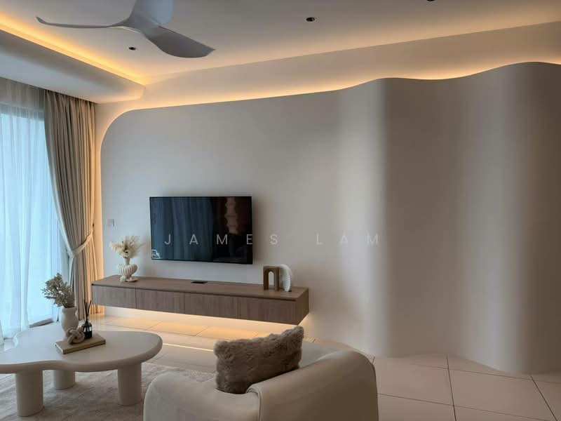 Servis Apartment untuk Dijual di Suasana Bukit Ceylon / Raja Chulan Residences - James Lam - Living Room - PropertyGuru.com.my