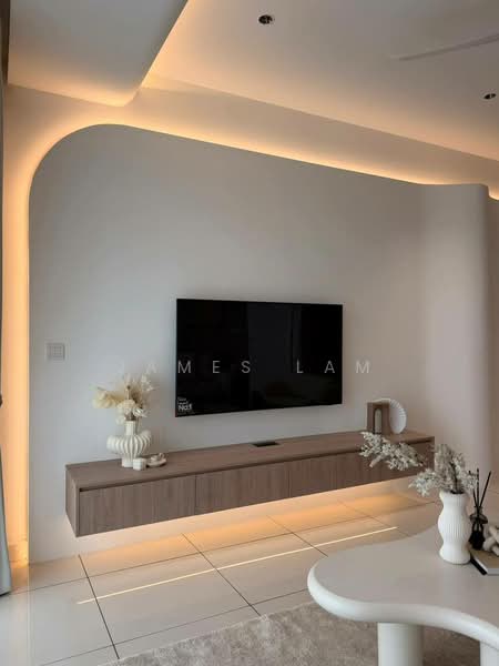 Servis Apartment untuk Dijual di Suasana Bukit Ceylon / Raja Chulan Residences - James Lam - Living Room - PropertyGuru.com.my