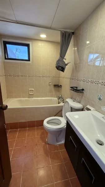 Condominium for Rent at Gurney Park Condominium - Hoy Meng - Bathroom - PropertyGuru.com.my