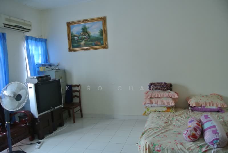 Rumah Teres 2 Tingkat untuk Dijual di TAMAN PUCHONG UTAMA (Puchong) - Kuro Chan - Bedroom - PropertyGuru.com.my