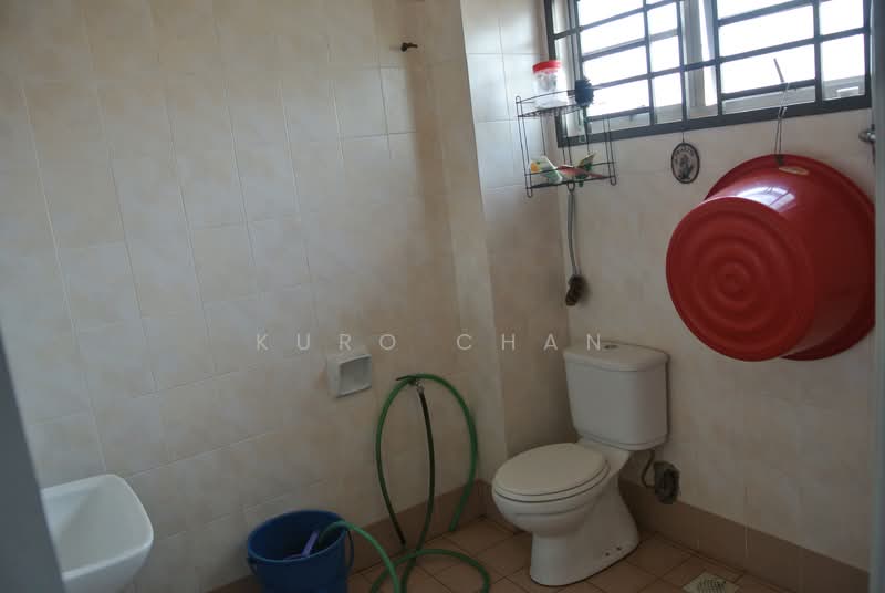 Rumah Teres 2 Tingkat untuk Dijual di TAMAN PUCHONG UTAMA (Puchong) - Kuro Chan - Bathroom - PropertyGuru.com.my