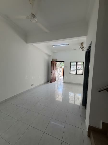 Rumah Teres 2 Tingkat untuk Dijual di Taman Puchong Prima (Puchong) - Suviender Kaur - Interior - PropertyGuru.com.my