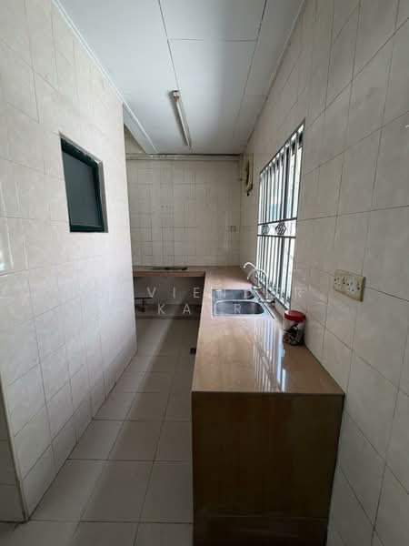 Rumah Teres 2 Tingkat untuk Dijual di Taman Puchong Prima (Puchong) - Suviender Kaur - Kitchen - PropertyGuru.com.my