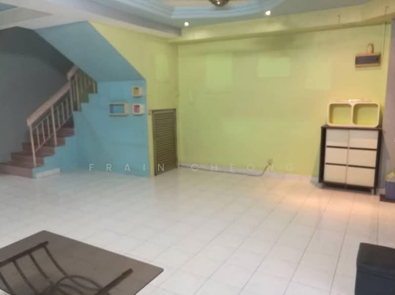 2-storey Terraced House for Sale in Bandar Putra (Kulai) - Frain Cheong - Living Room - PropertyGuru.com.my