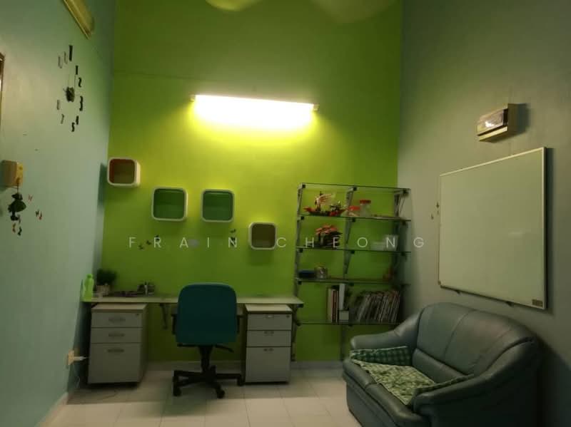 2-storey Terraced House for Sale in Bandar Putra (Kulai) - Frain Cheong - Study - PropertyGuru.com.my