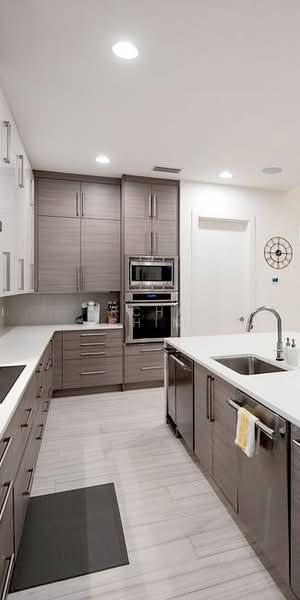 Servis Apartment untuk Disewa di The Zizz @ Damansara North - Archie Chin - Kitchen - PropertyGuru.com.my