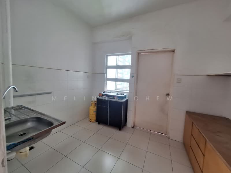 Apartment for Rent at Idaman Iris - Melinda Chew - Kitchen - PropertyGuru.com.my