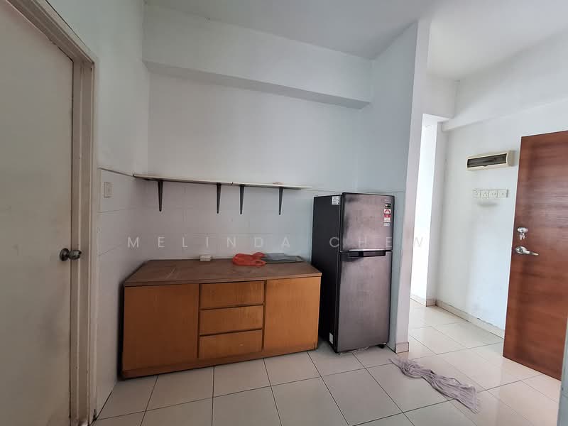 Apartment for Rent at Idaman Iris - Melinda Chew - Kitchen - PropertyGuru.com.my