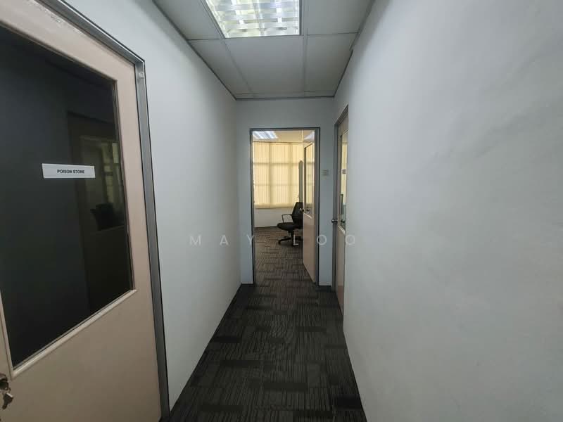 Shop for Sale in Usj 21 (Subang Jaya) - May Loo - Corridor - PropertyGuru.com.my