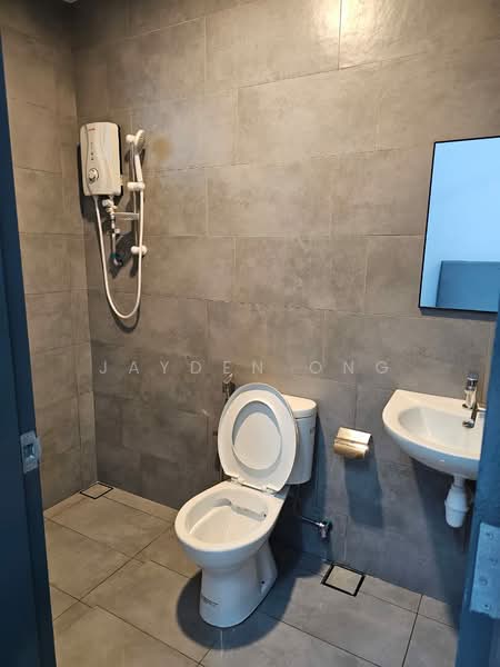 Servis Apartment untuk Disewa di Midlands City - Jayden Ong - Bathroom - PropertyGuru.com.my