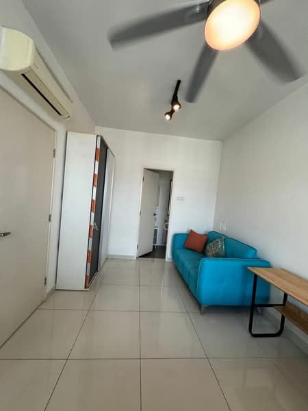 Servis Apartment untuk Dijual di Zeva @ Equine South - Kays Chin - Living Room - PropertyGuru.com.my