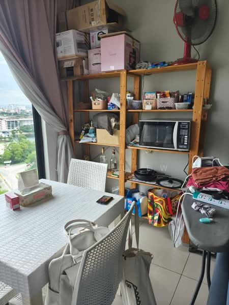 Service Residence for Sale at D'Latour - Joey Liew - Dining Room - PropertyGuru.com.my