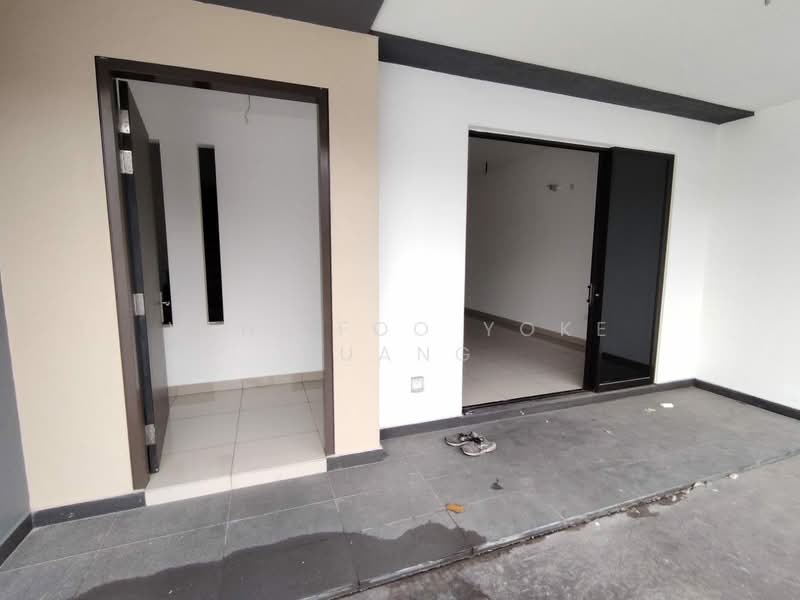 2-storey Terraced House for Sale in Bukit Raja (Selangor) - Veni Foo Yoke Fuang - Entrance - PropertyGuru.com.my