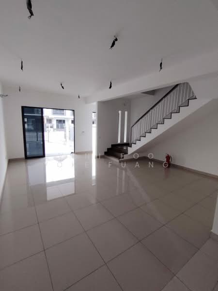 2-storey Terraced House for Sale in Bukit Raja (Selangor) - Veni Foo Yoke Fuang - Living Room - PropertyGuru.com.my
