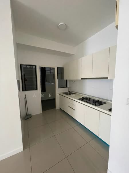 Kondominium untuk Disewa di The Greens @ Subang West - Abby Woo - Kitchen - PropertyGuru.com.my