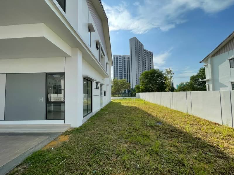 Semi-Detached House for Sale in Cyber 10 (Cyberjaya) - Hussaidi Hussin - Exterior - PropertyGuru.com.my
