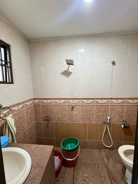 Rumah Teres 2 Tingkat untuk Dijual di Bandar Sri Damansara (Selangor) - Kim Meng Lew - Bathroom - PropertyGuru.com.my