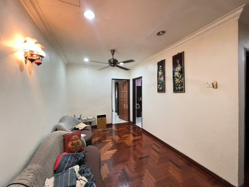 Rumah Teres 2 Tingkat untuk Dijual di Bandar Sri Damansara (Selangor) - Kim Meng Lew - Living Room - PropertyGuru.com.my