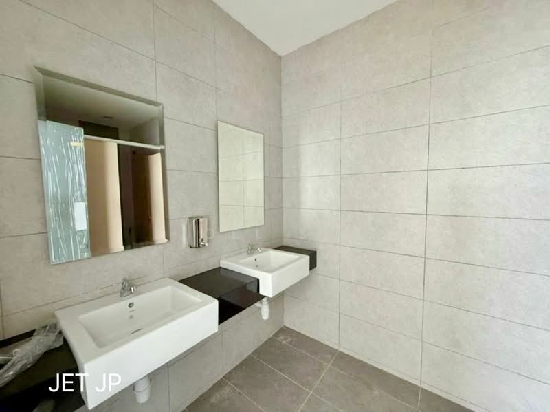 Factory for Rent in Banting (Selangor) - Joel Sia - Bathroom - PropertyGuru.com.my