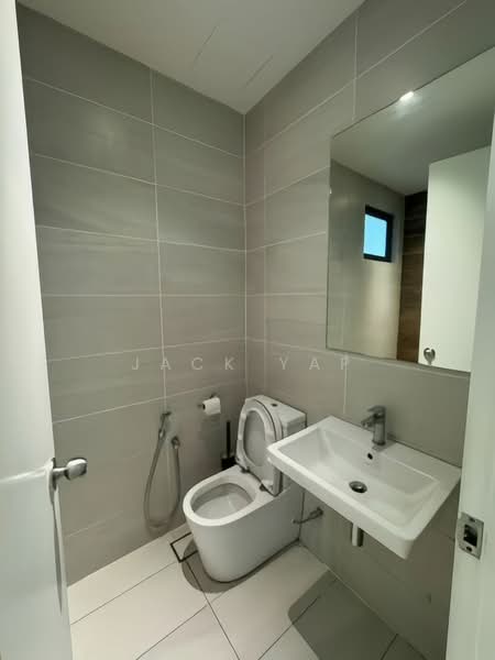 Servis Apartment untuk Dijual di UNIO Residence - Jack Yap - Bathroom - PropertyGuru.com.my