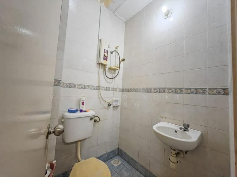 Rumah Teres 2 Tingkat untuk Dijual di Setia Alam (Selangor) - Veni Foo Yoke Fuang - Bathroom - PropertyGuru.com.my