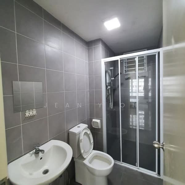 Service Residence for Sale at Savanna Executive Suite @ Southville City - Jean Yeoh - Bathroom - PropertyGuru.com.my