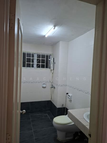 Condominium for Rent at Aseana Puteri - Isaac Cheng - Bathroom - PropertyGuru.com.my
