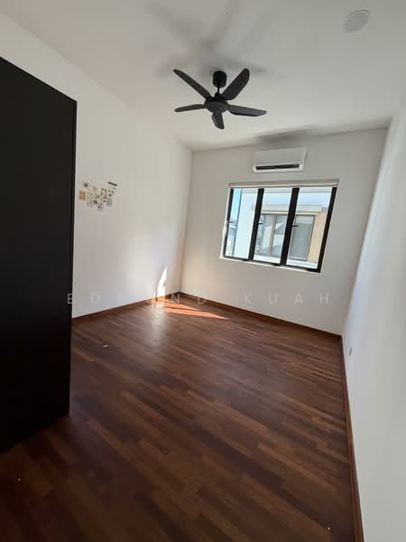 Rumah Berkembar untuk Disewa di Shah Alam (Selangor) - Edmund Kuah - Bedroom - PropertyGuru.com.my