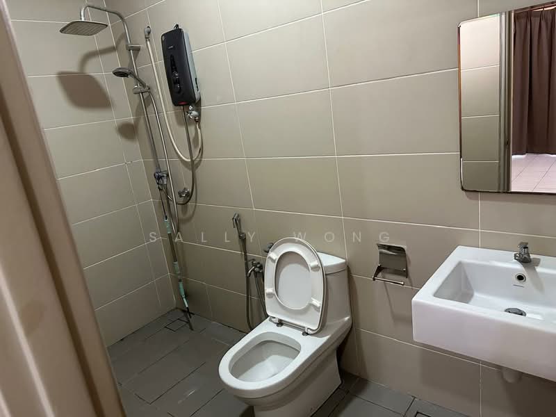 2.5-storey Terraced House for Sale in Taman Bukit Serdang (Seri Kembangan) - Sally Wong - Bathroom - PropertyGuru.com.my