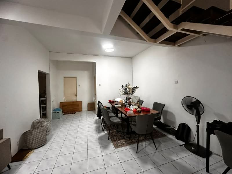 Rumah Teres 2 Tingkat untuk Dijual di Ukay Perdana (Ulu Kelang) - Fahim Rustam - Dining Room - PropertyGuru.com.my