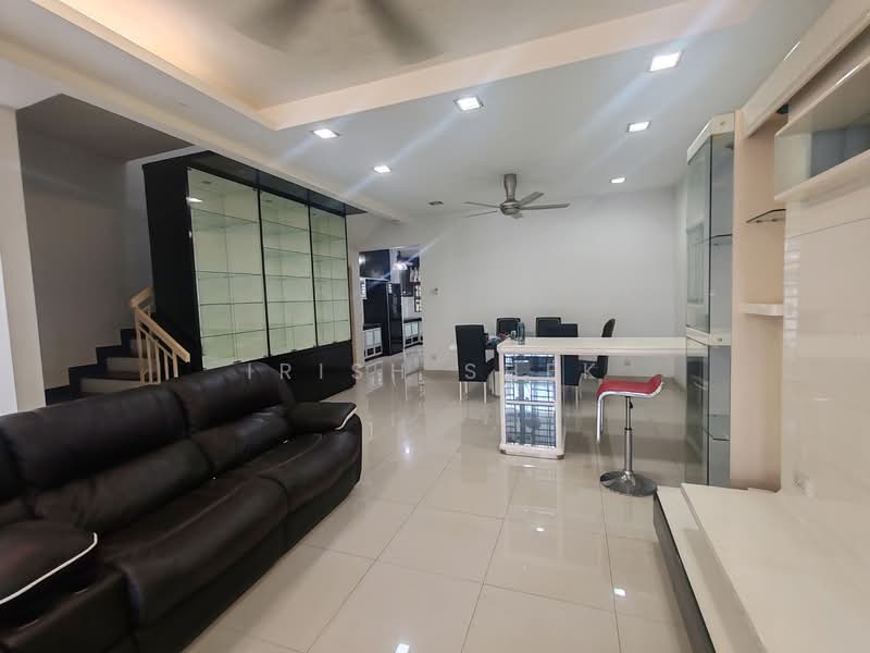2-storey Terraced House for Sale in Shah Alam (Selangor) - Irish Shek - Living Room - PropertyGuru.com.my