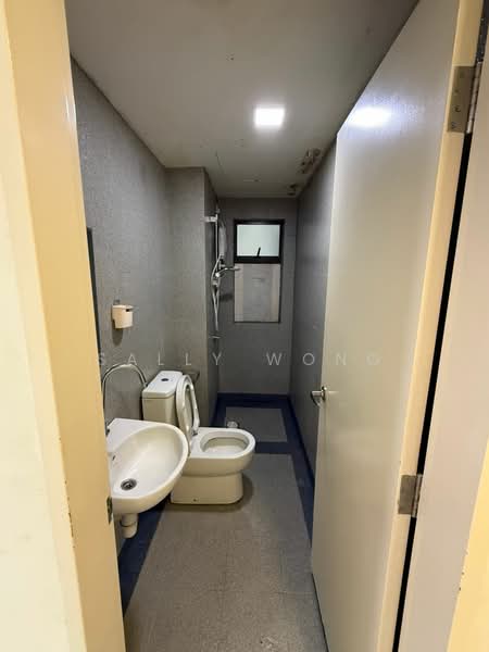 Servis Apartment untuk Dijual di Zeva @ Equine South - Sally Wong - Bathroom - PropertyGuru.com.my