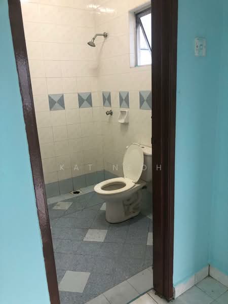 Pangsapuri untuk Dijual di Pangsapuri Salvia - KAT NEOH - Bathroom - PropertyGuru.com.my