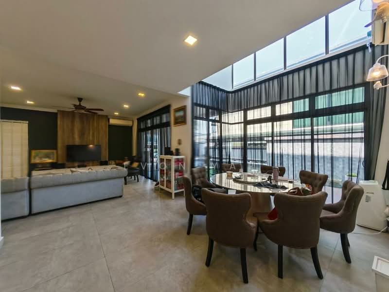 Rumah Berkembar untuk Dijual di Taman Sutera Utama (Skudai) - Evon Yap - Living Room - PropertyGuru.com.my