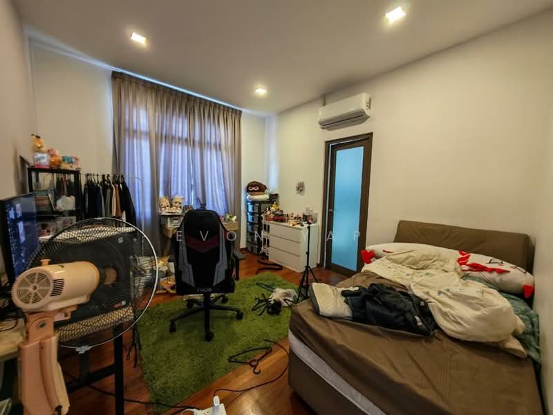 Rumah Berkembar untuk Dijual di Taman Sutera Utama (Skudai) - Evon Yap - Bedroom - PropertyGuru.com.my