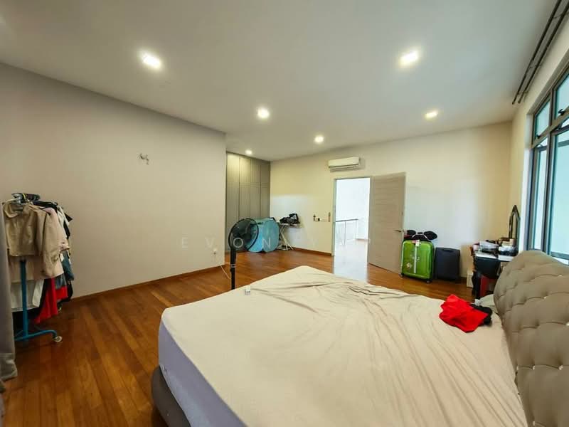 Rumah Berkembar untuk Dijual di Taman Sutera Utama (Skudai) - Evon Yap - Bedroom - PropertyGuru.com.my