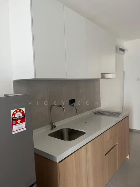 Servis Apartment untuk Disewa di YOLO Signature Suites - Vicky Kong - Kitchen - PropertyGuru.com.my