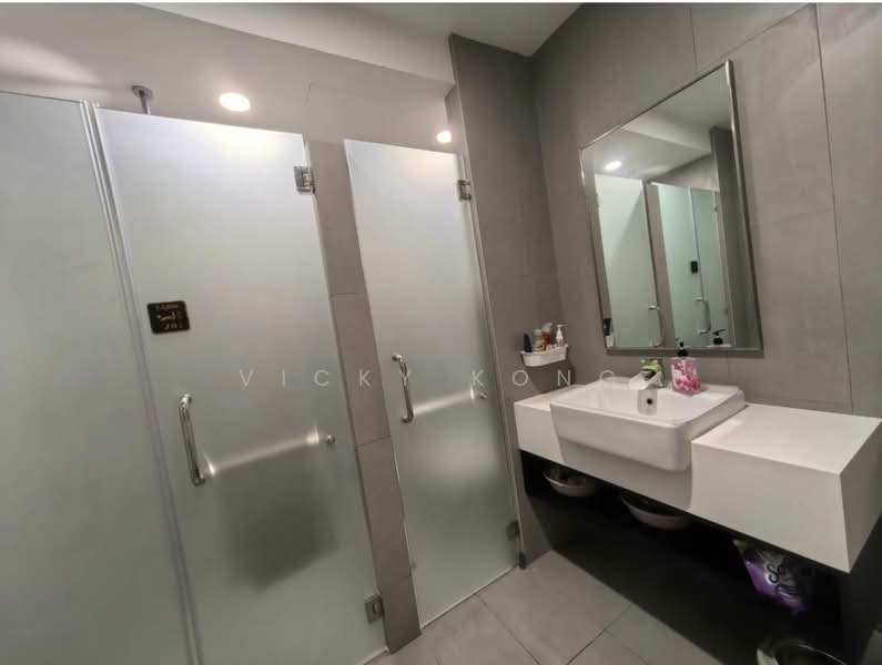 Servis Apartment untuk Disewa di YOLO Signature Suites - Vicky Kong - Bathroom - PropertyGuru.com.my