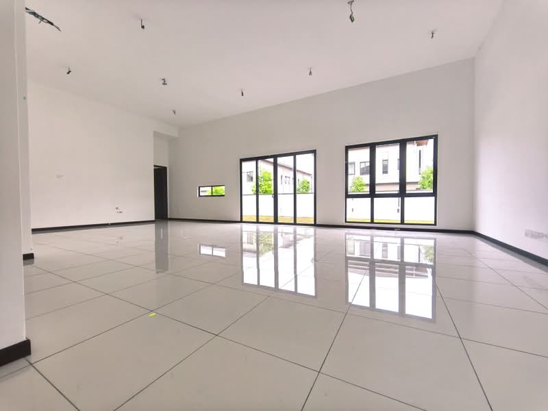 Semi-Detached House for Sale in Telok Panglima Garang (Selangor) - Michelle Lee - Living Room - PropertyGuru.com.my