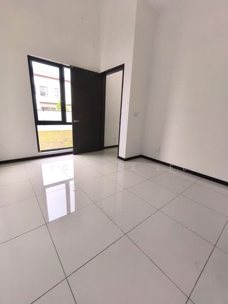 Semi-Detached House for Sale in Telok Panglima Garang (Selangor) - Michelle Lee - Interior - PropertyGuru.com.my