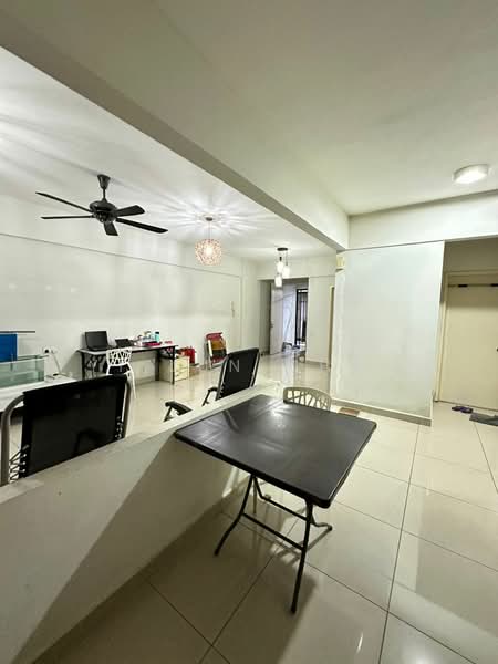 Condominium for Sale at First Residence (Residensi Unggul) - Yi Jun Cham - Living Room - PropertyGuru.com.my