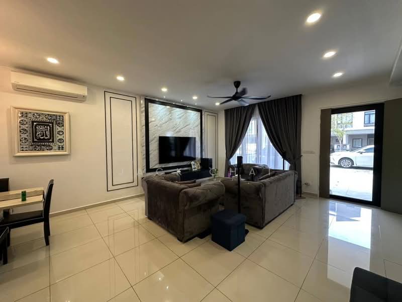 2-storey Terraced House for Sale in Sunway City Iskandar Puteri (Iskandar Puteri (Nusajaya)) - Jack Chai - Living Room - PropertyGuru.com.my