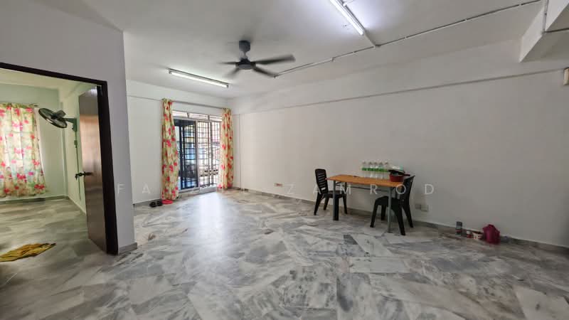 Pangsapuri untuk Dijual di Vista Perdana - Faizul Zamrod - Living Room - PropertyGuru.com.my
