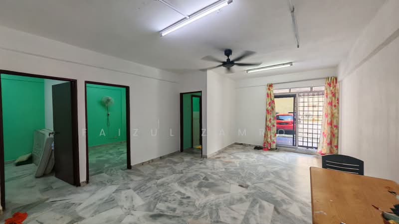 Pangsapuri untuk Dijual di Vista Perdana - Faizul Zamrod - Living Room - PropertyGuru.com.my