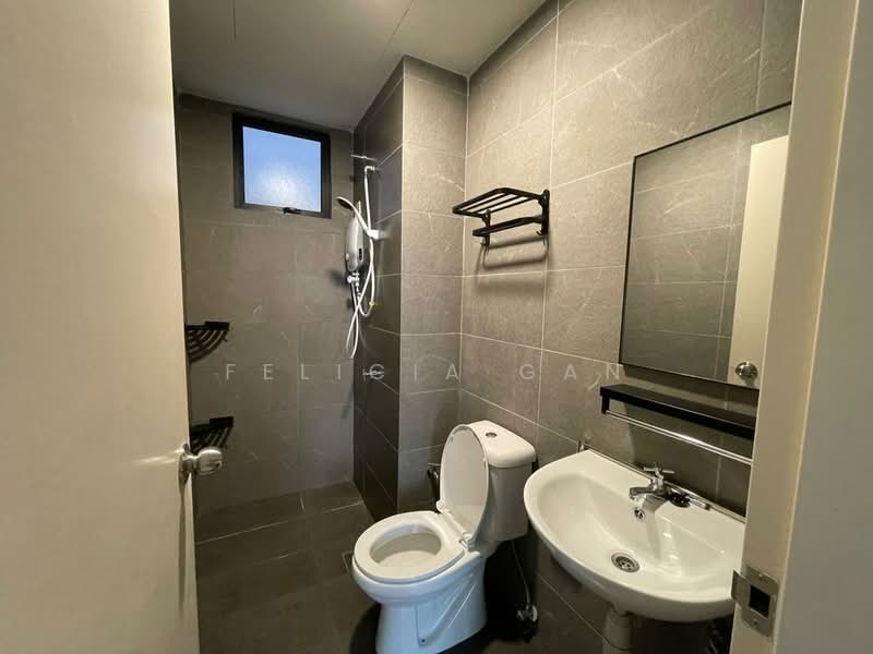 Service Residence for Rent at Majestic Maxim - Felicia Gan - Bathroom - PropertyGuru.com.my