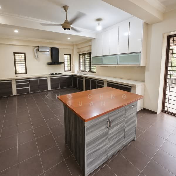 3-storey Terraced House for Sale in Puchong (Selangor) - Kho Chng Guan - Kitchen - PropertyGuru.com.my