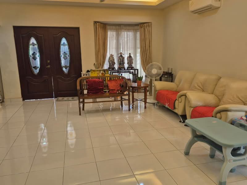 2-storey Terraced House for Sale in Shah Alam (Selangor) - Irish Shek - Living Room - PropertyGuru.com.my
