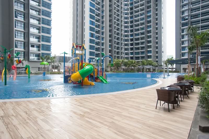 Servis Apartment untuk Disewa di Atlantis Residences (Pangsapuri Atlantis Kota Syahbandar) - Cherry . - Pool - PropertyGuru.com.my