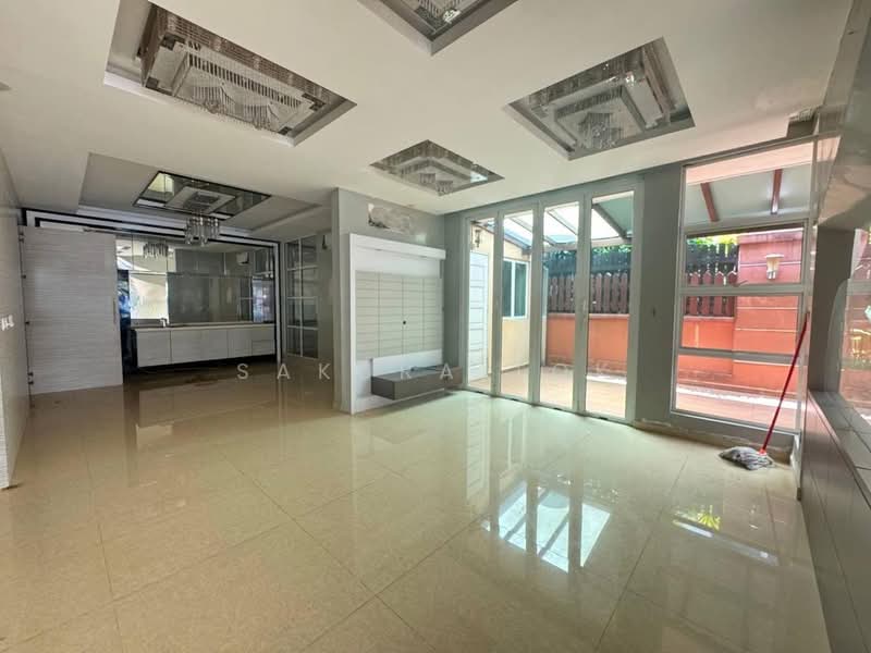 Rumah Kluster untuk Dijual di Taman Sutera Utama (Skudai) - Sakura Tok - Living Room - PropertyGuru.com.my