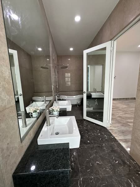 Bungalow for Sale in Taman Equine (Seri Kembangan) - Alvin Seah - Bathroom - PropertyGuru.com.my